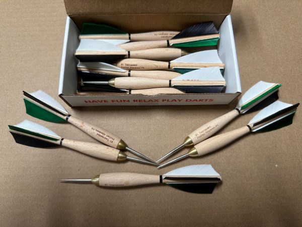 834 Green, Black & White Turkey Feather Darts - Image 2